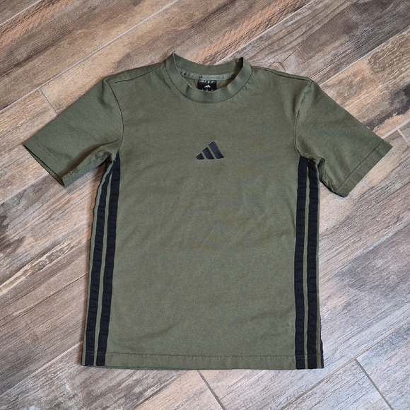 adidas Other - Adidas Army Green & Black 100% Cotton Short Sleeve T-shirt, Boy's L/XL Men's XXS
